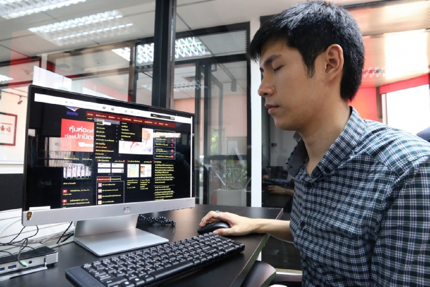 Thailand Post offers web accessibility to people with disabilities Thailand Post offers web accessibility to people with disabilities
