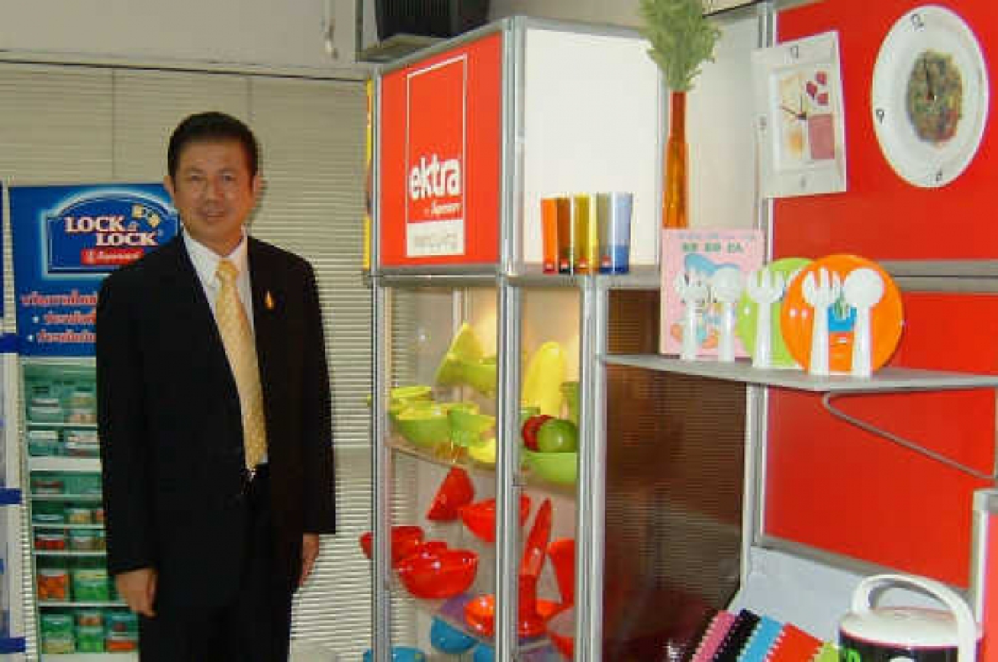 Srithai eyes shares in VN plastic plants