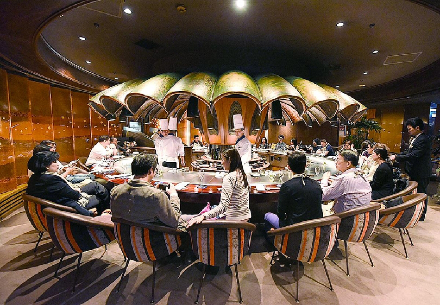 Tokyo through the tummy