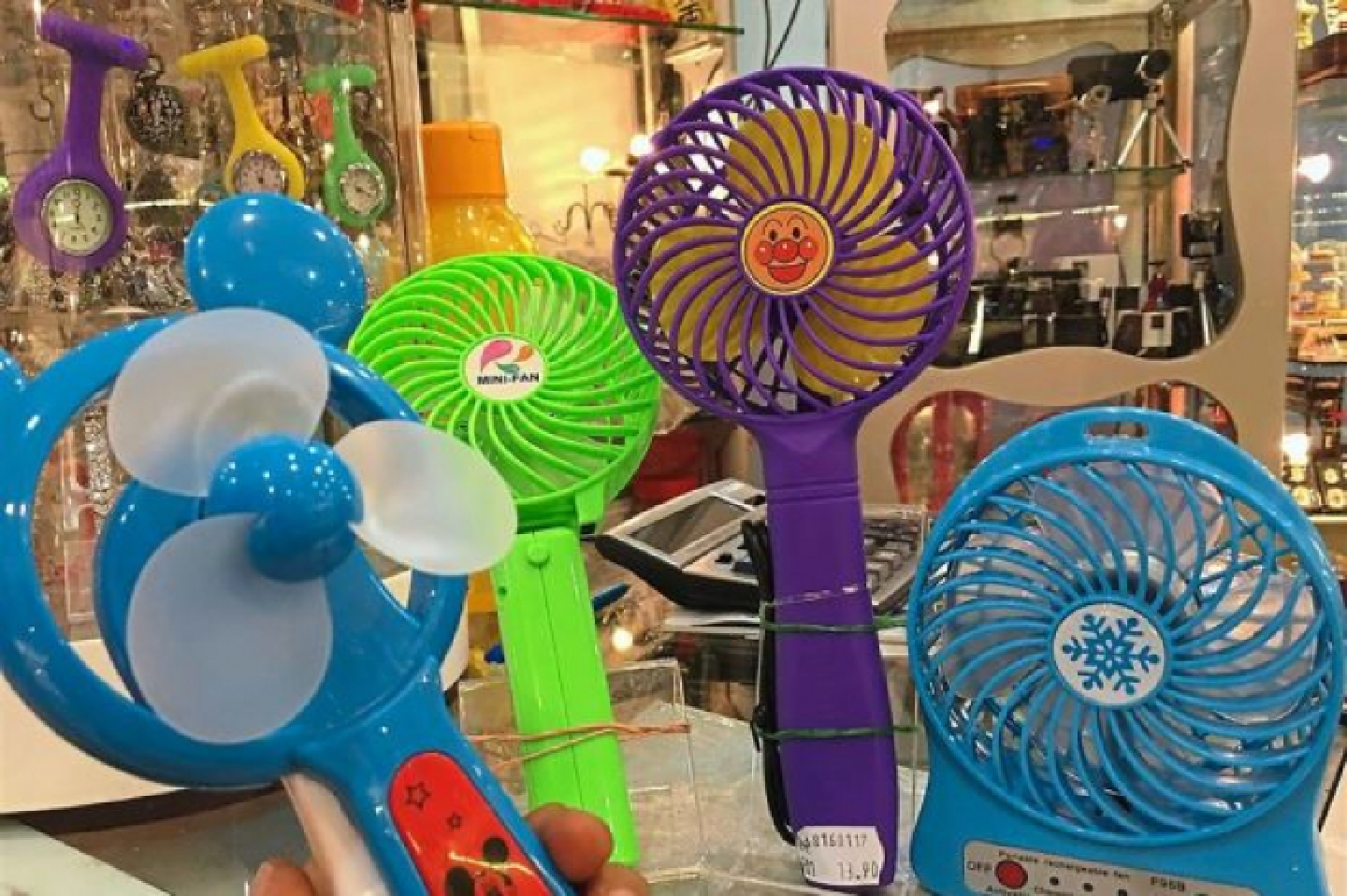 Mini fans selling like hot cakes
