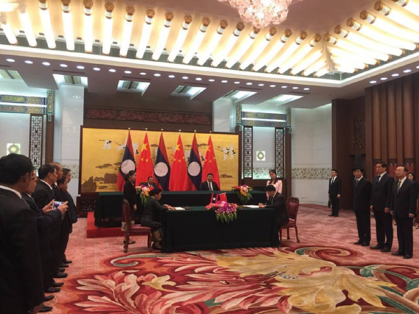 Laos, China sign cooperation agreements Laos, China sign cooperation agreements