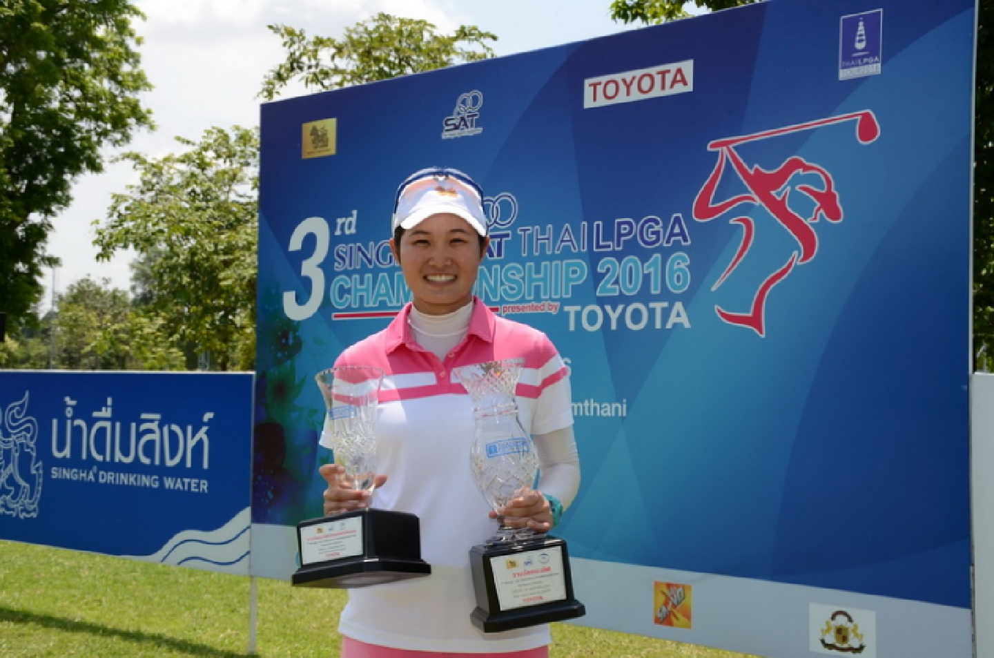 Sixteen-year-old amateur beats pros to Thai LPGA title