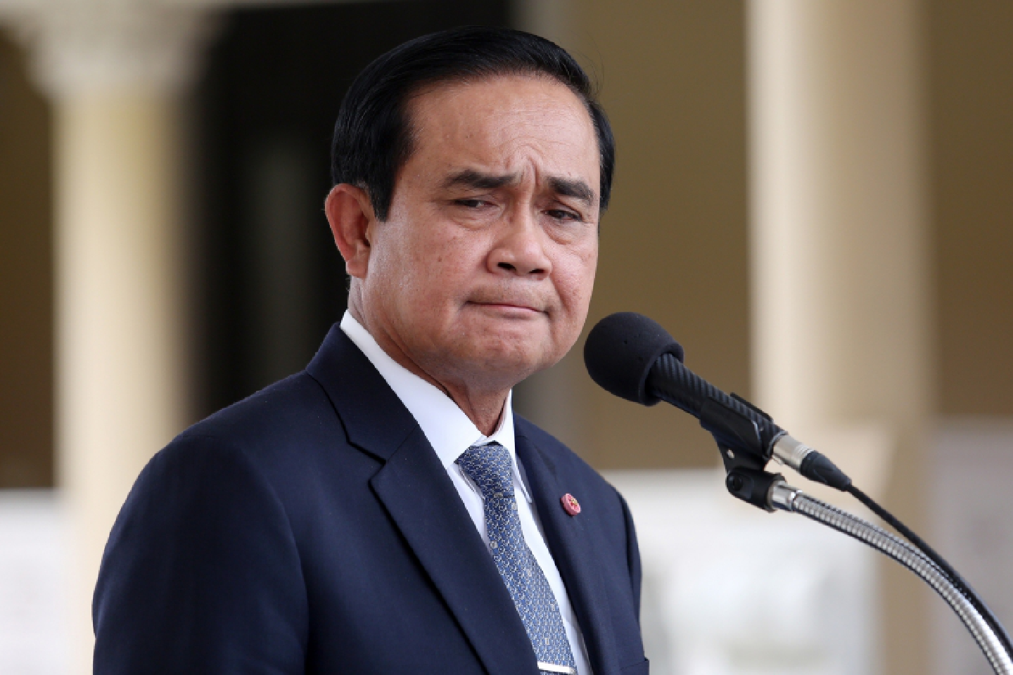 Prayut stands firm on ban on political activity