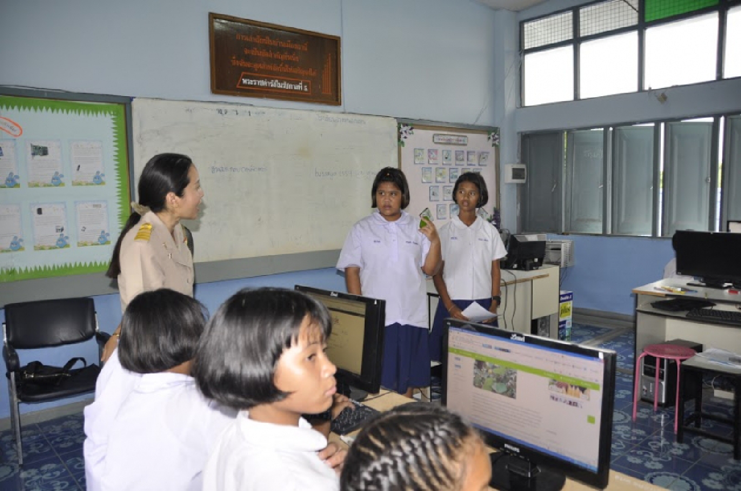 Ministry to draft laws for 15 years of free education