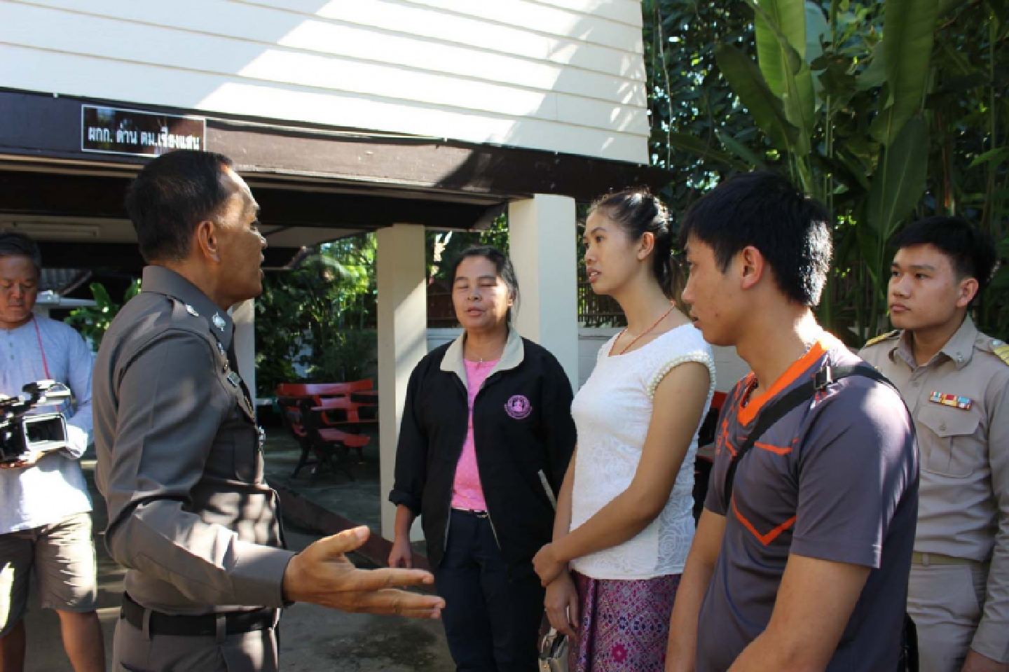 Laotian maid meets police about ‘Ying Kai’ charge Laotian maid meets police about ‘Ying Kai’ charge