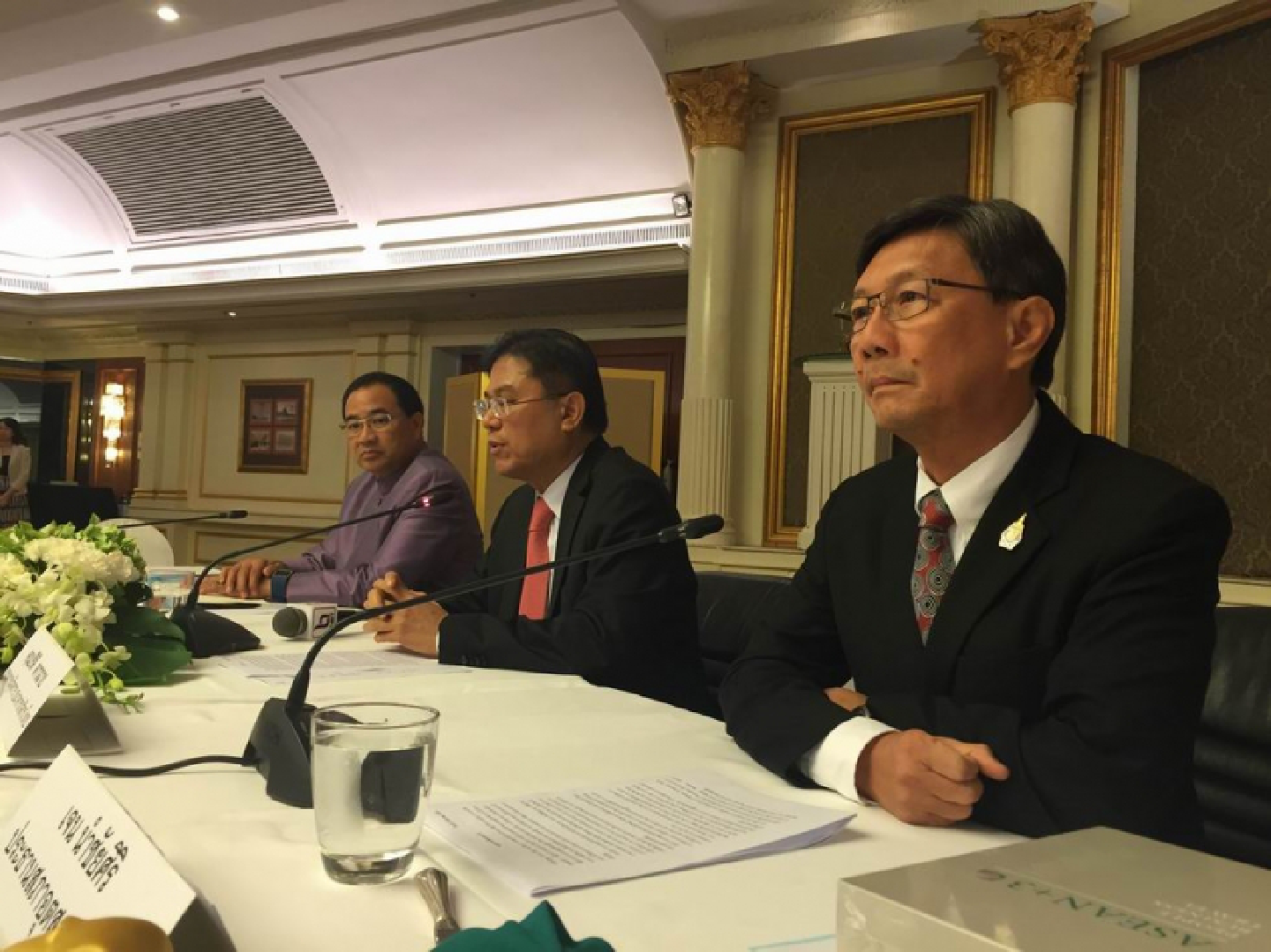Bt10-billion lifeline to SMEs Bt10-billion lifeline to SMEs
