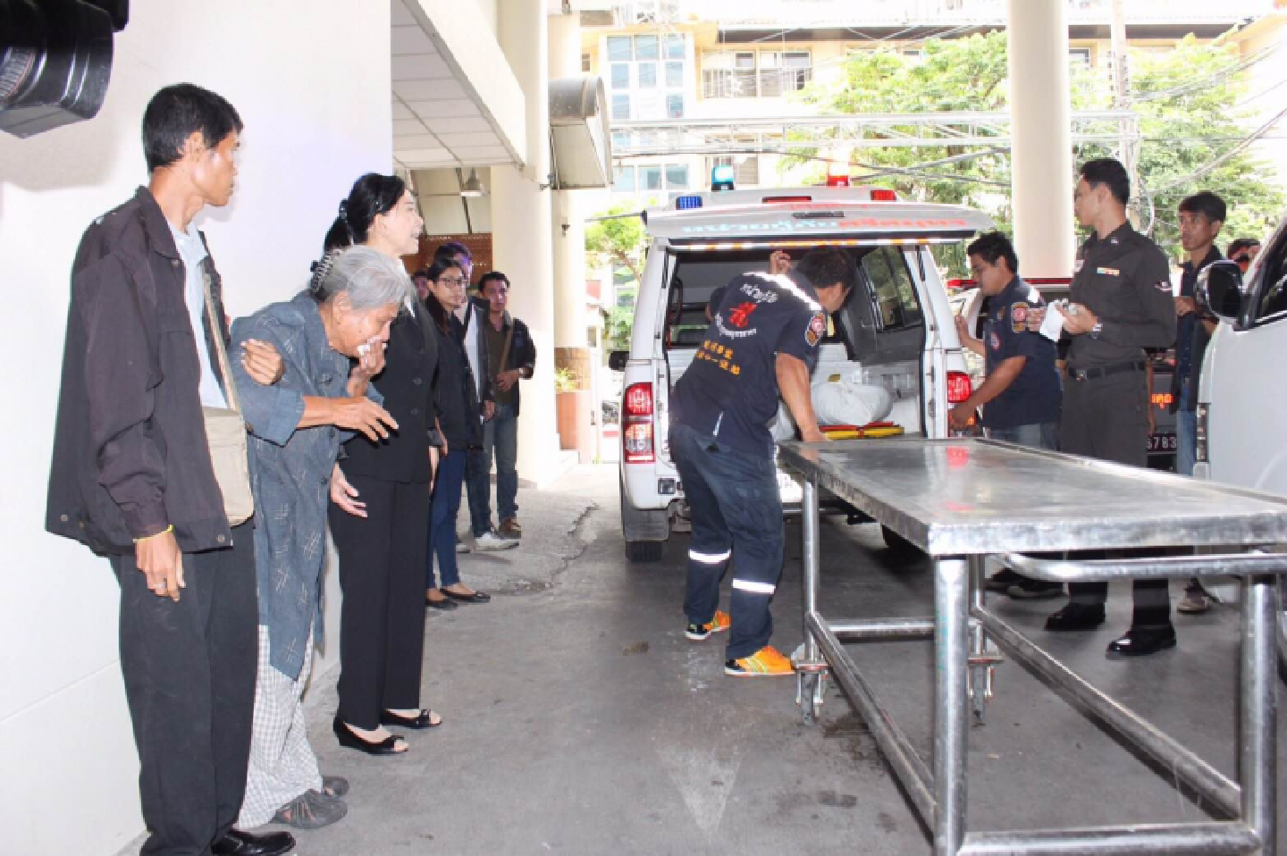 Cop to face more charges as wife dies Cop to face more charges as wife dies