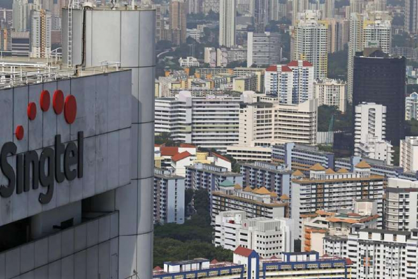 Singtel to buy Temasek’s stakes in 2 telecoms