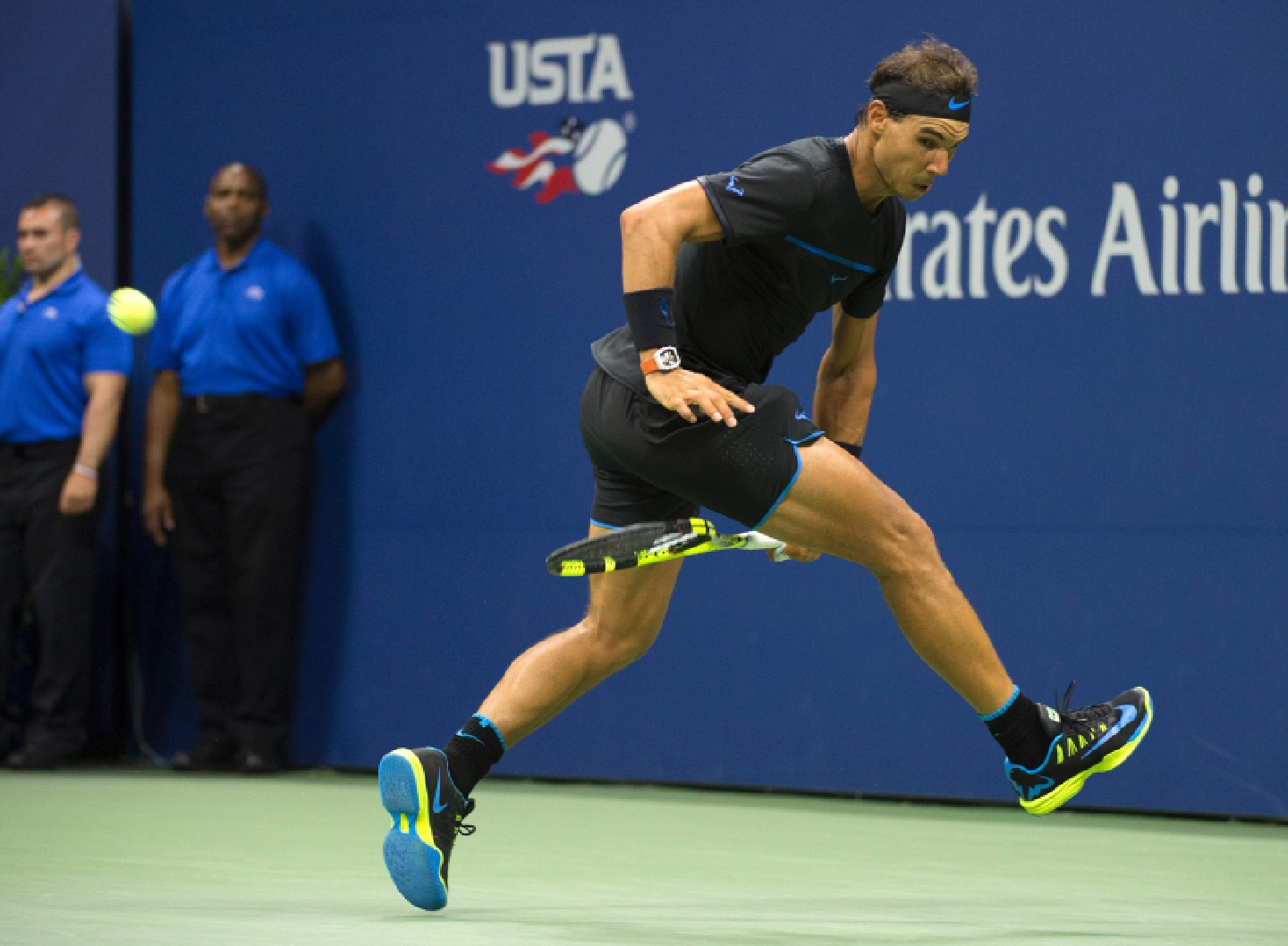 Brief encounter as Djokovic wins in 32 minutes, Nadal breezes Brief encounter as Djokovic wins in 32 minutes, Nadal breezes