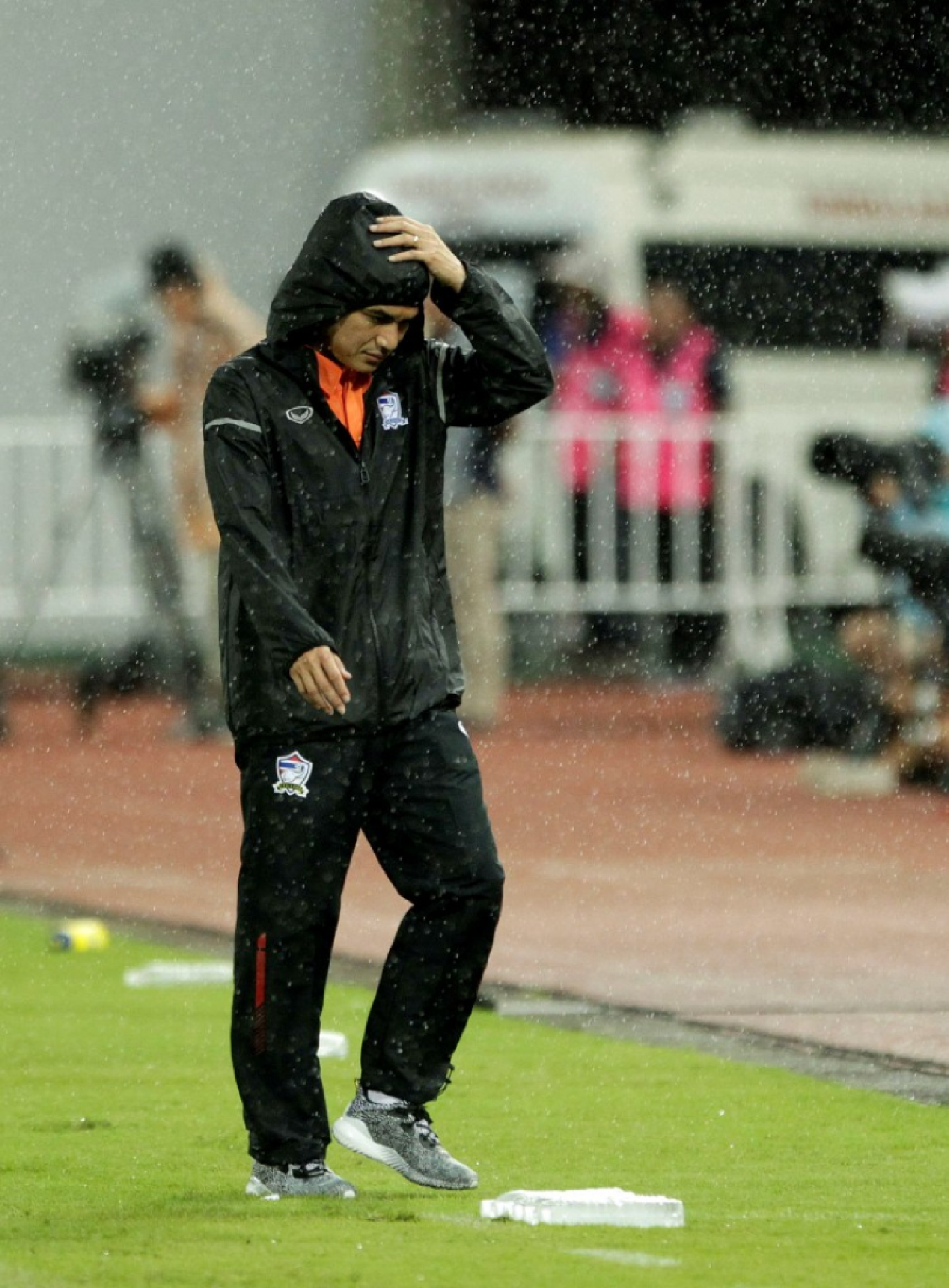 Coach Kiatisak plotting to get W'Cup dream back on track Coach Kiatisak plotting to get W'Cup dream back on track