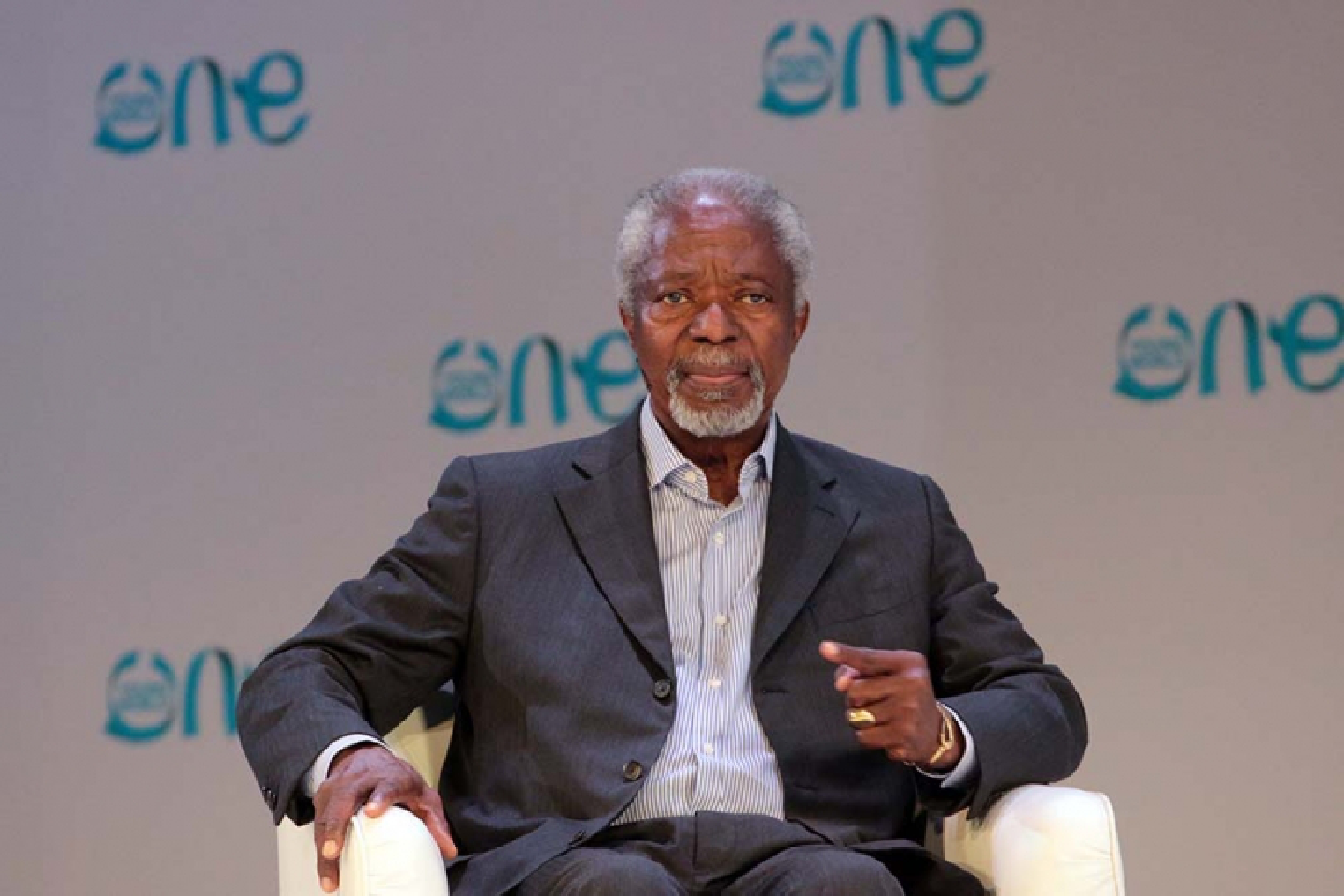 Kofi Annan meets Myanmar president & military chief Kofi Annan meets Myanmar president & military chief