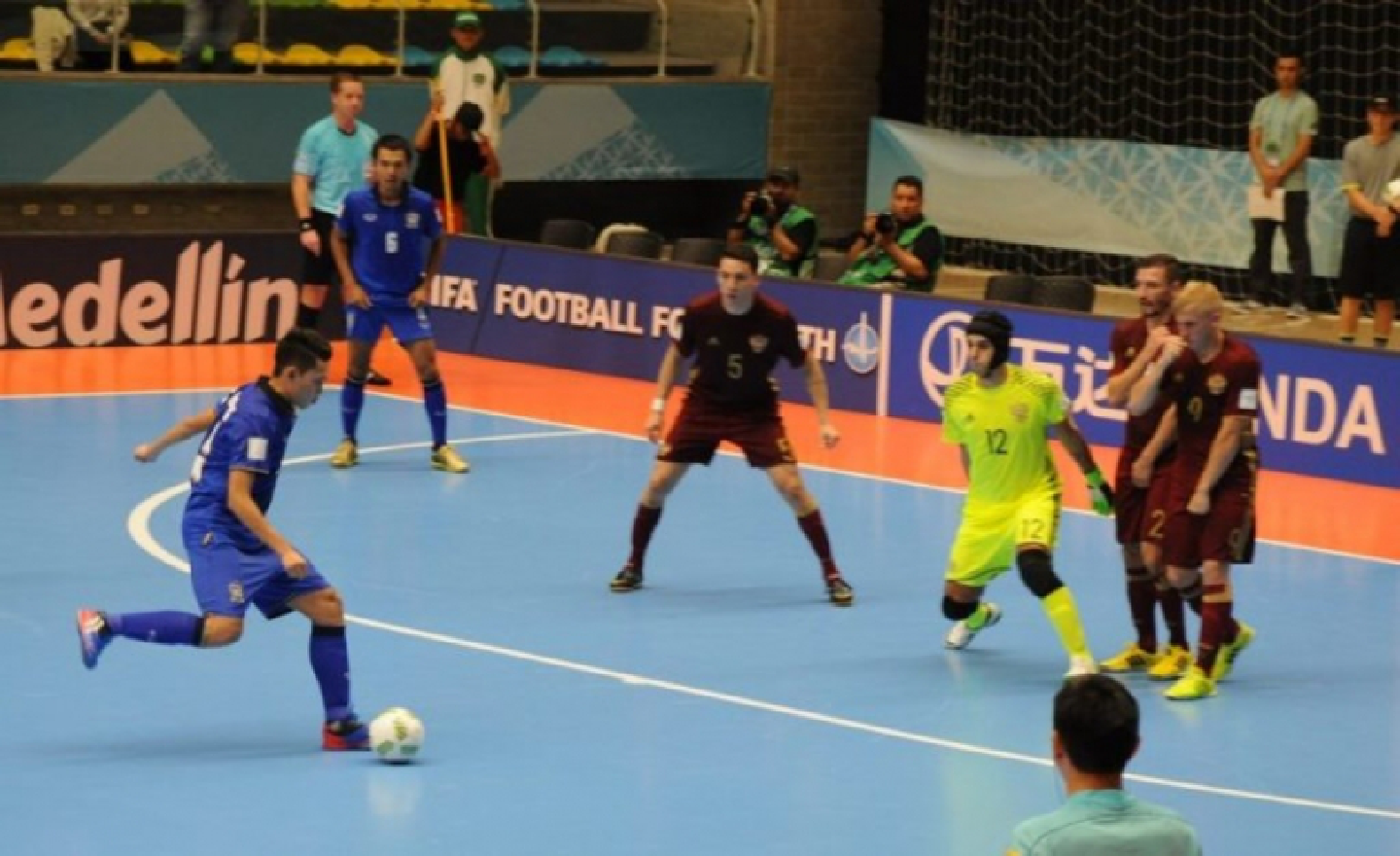 Thailand beaten 6-4 by Russia in Futsal World Cup Thailand beaten 6-4 by Russia in Futsal World Cup