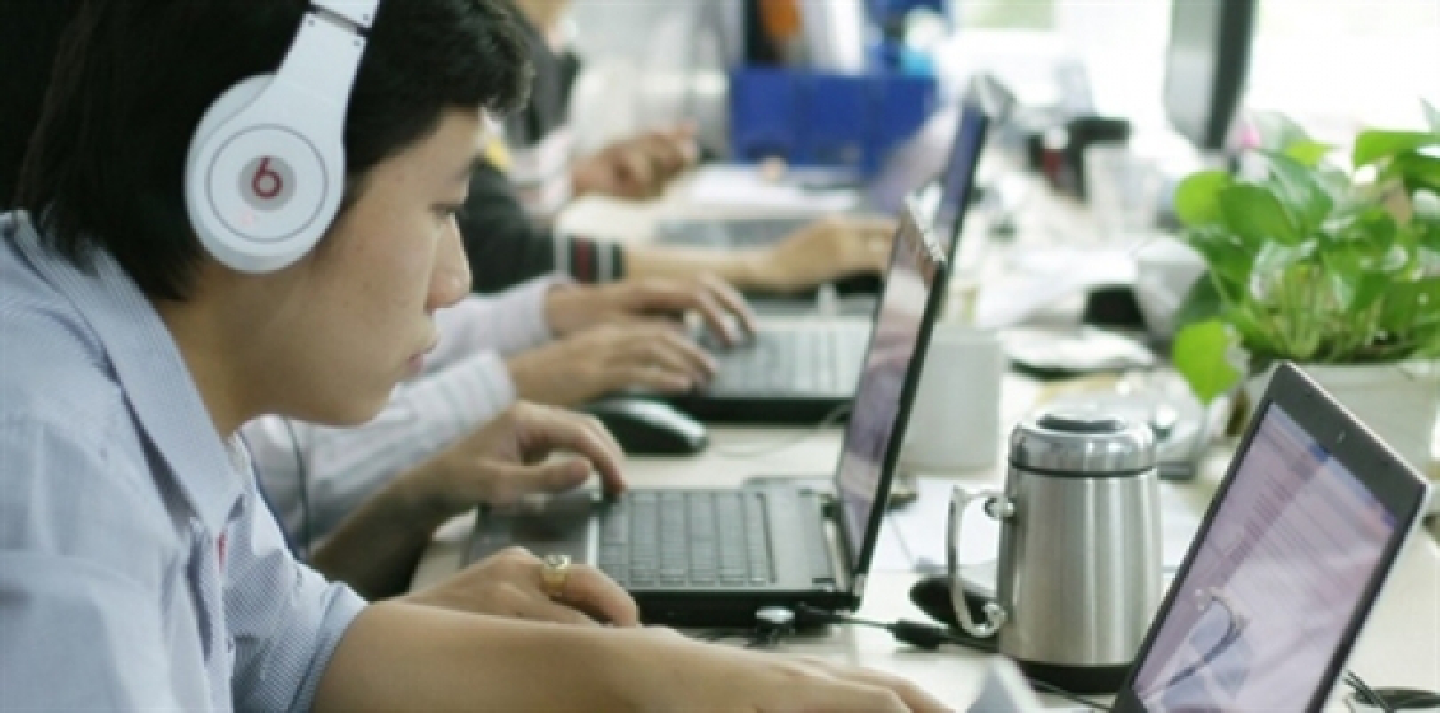 Banks sign new deal to speed up e-transactions Banks sign new deal to speed up e-transactions
