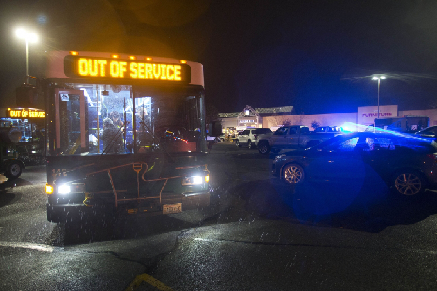 Five dead in US mall shooting, gunman on the run Five dead in US mall shooting, gunman on the run