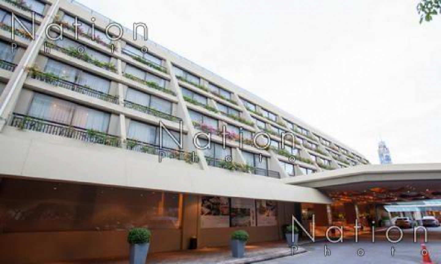 Nai Lert Park caves in to competition