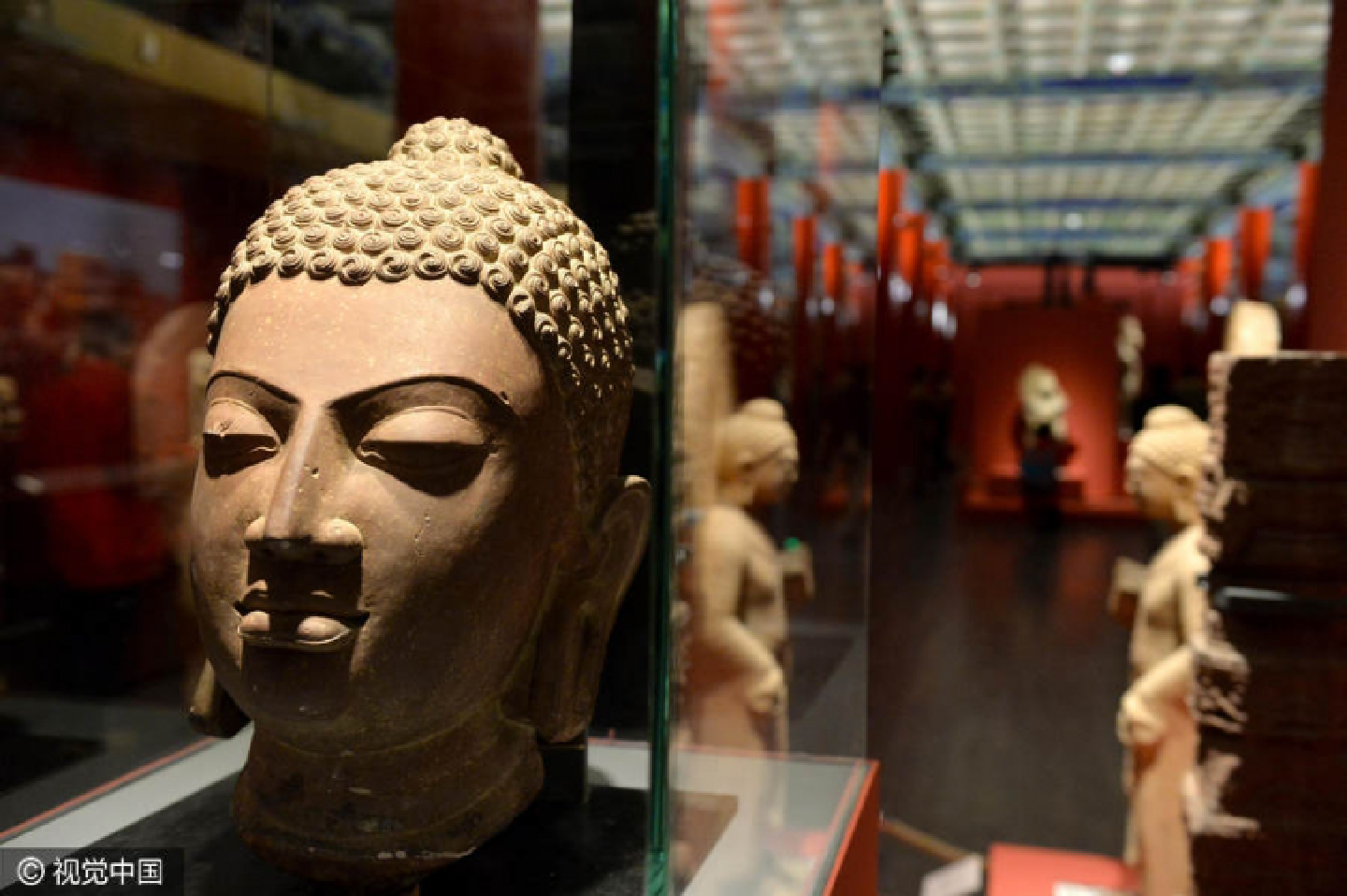 Chinese and Indian sculptures on display at the Palace Museum Chinese and Indian sculptures on display at the Palace Museum