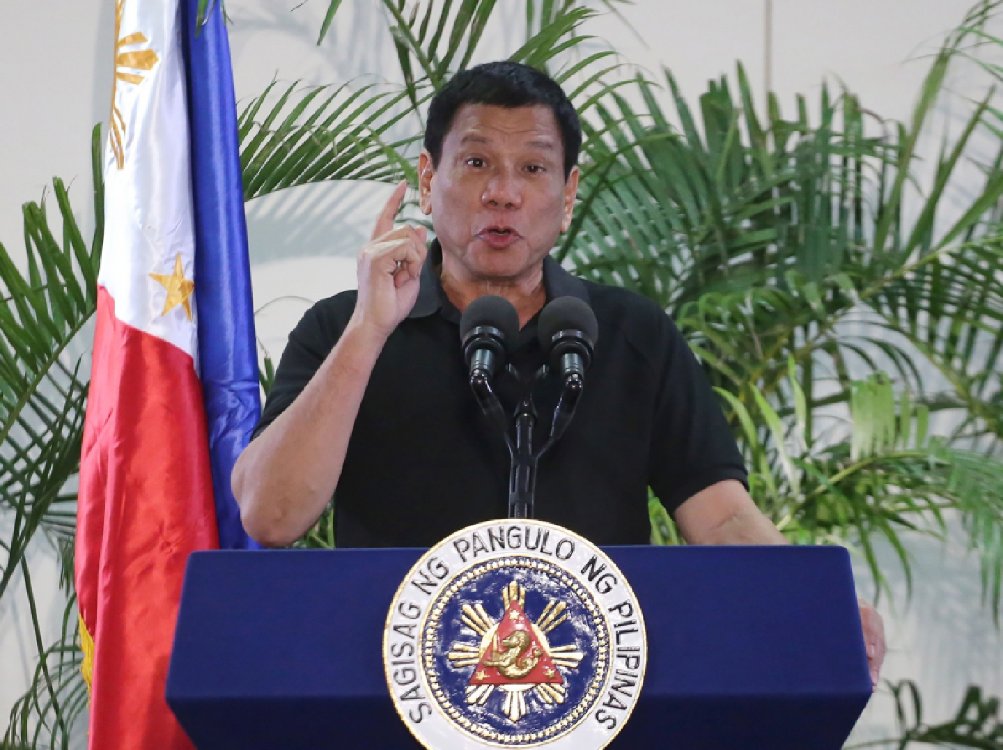 Philippines' Duterte defiant over 'slaughter' call Philippines' Duterte defiant over 'slaughter' call
