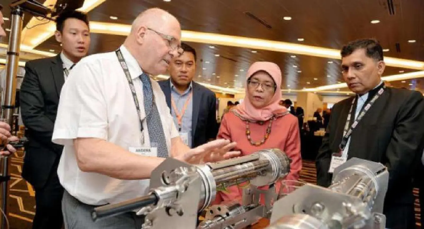 Submarine cables to link Southeast Asia with other regions Submarine cables to link Southeast Asia with other regions