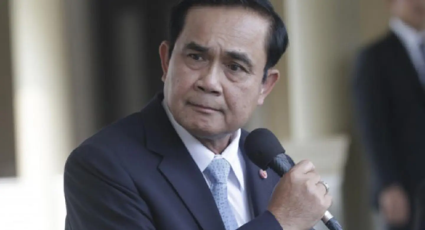Hunt for lese majeste fugitives