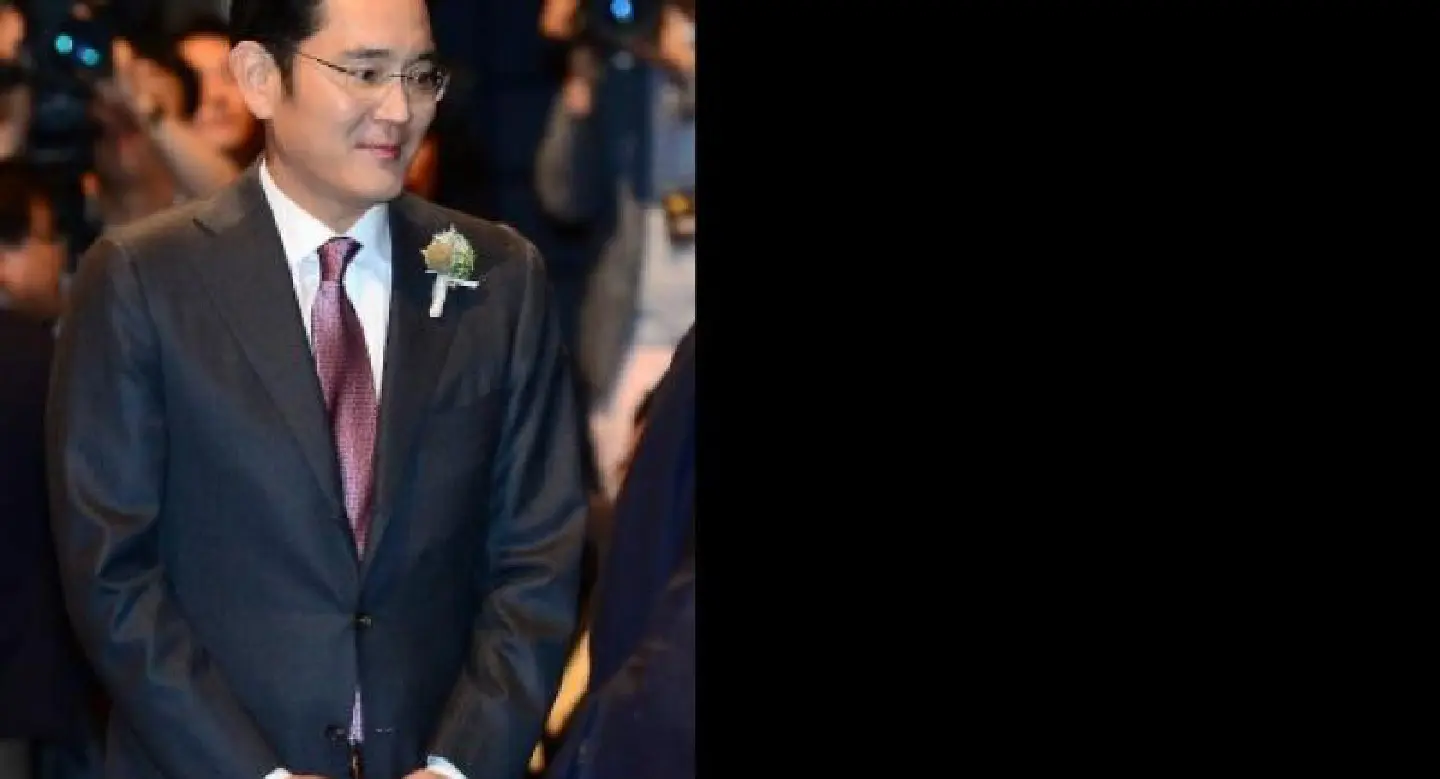 Lee’s 25 years at Samsung hint at group’s future Lee’s 25 years at Samsung hint at group’s future