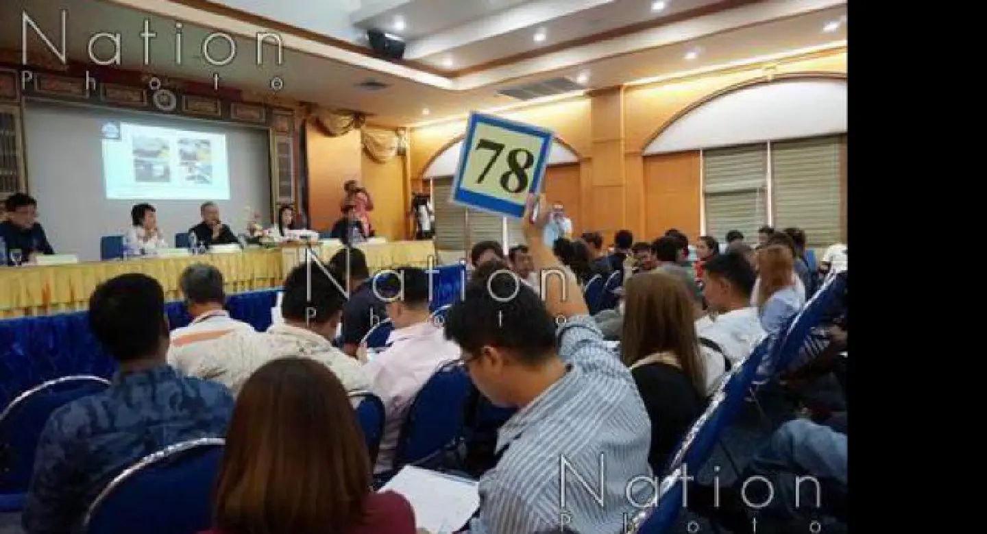 Amlo to auction buses and boats seized from tour operator in Phuket Amlo to auction buses and boats seized from tour operator in Phuket