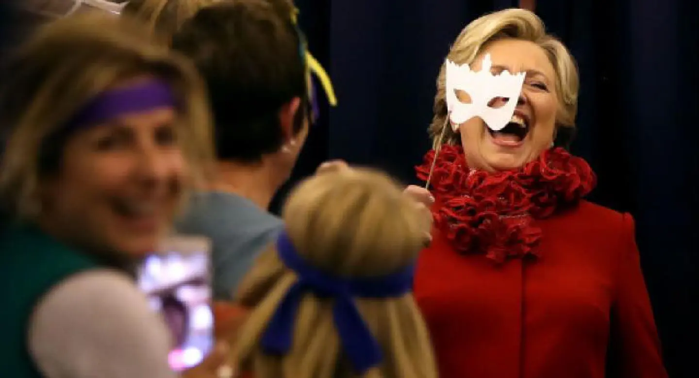 Defiant Clinton camp doubles down on Trump, FBI Defiant Clinton camp doubles down on Trump, FBI