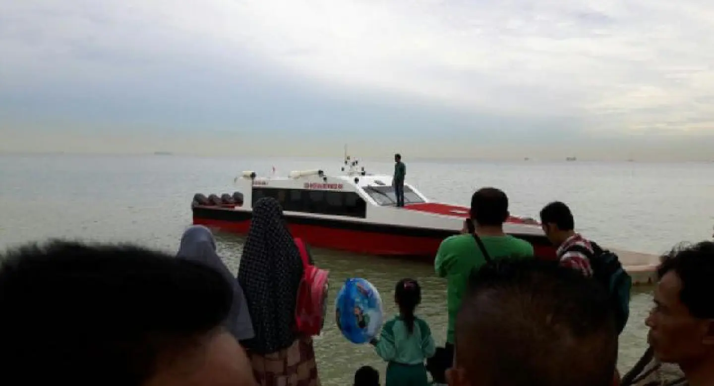 Boat carrying 93 migrant workers capsizes in Batam, 21 die Boat carrying 93 migrant workers capsizes in Batam, 21 die