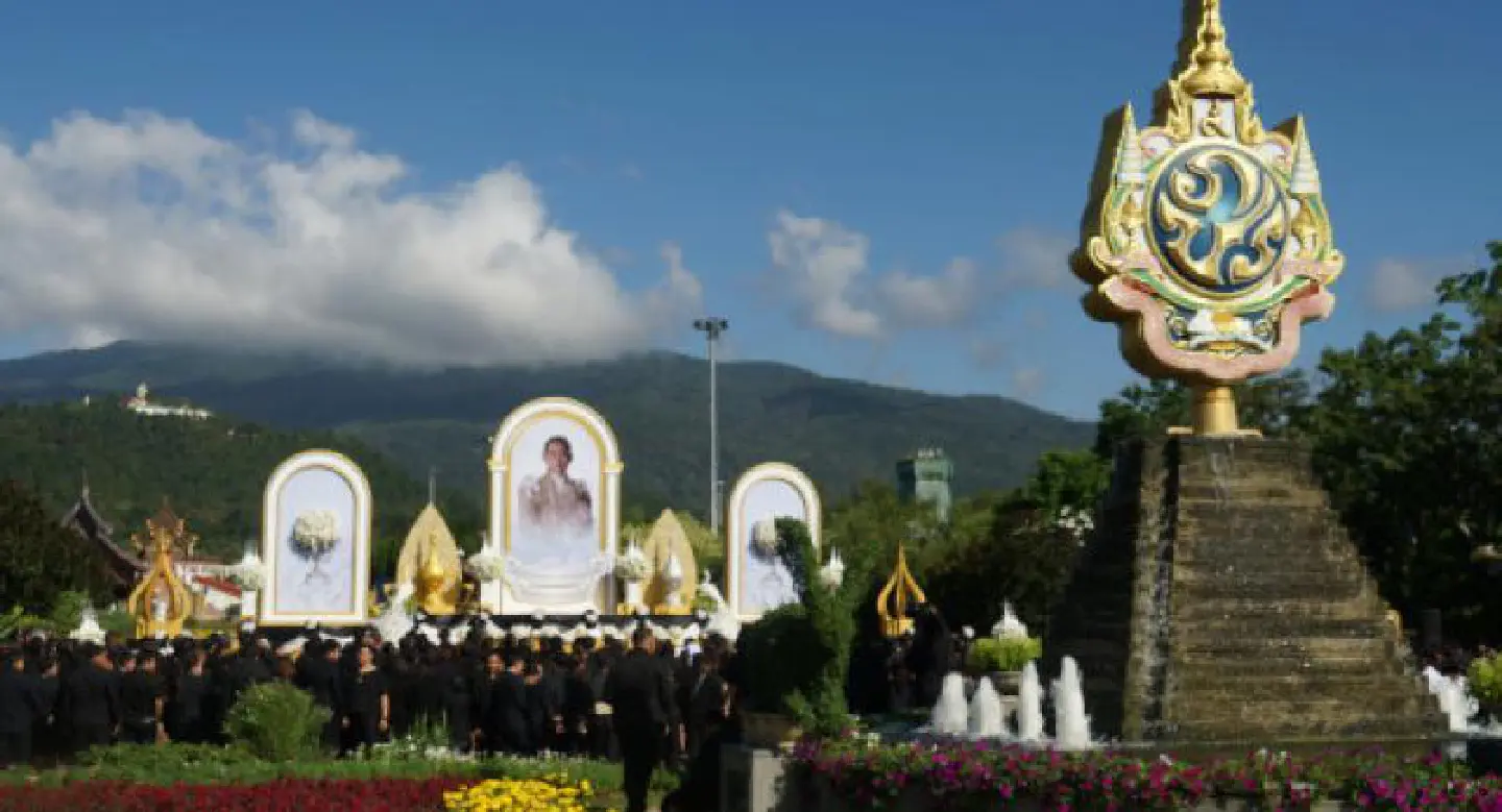 Tributes to the King as park exhibition opens in Chiang Mai Tributes to the King as park exhibition opens in Chiang Mai