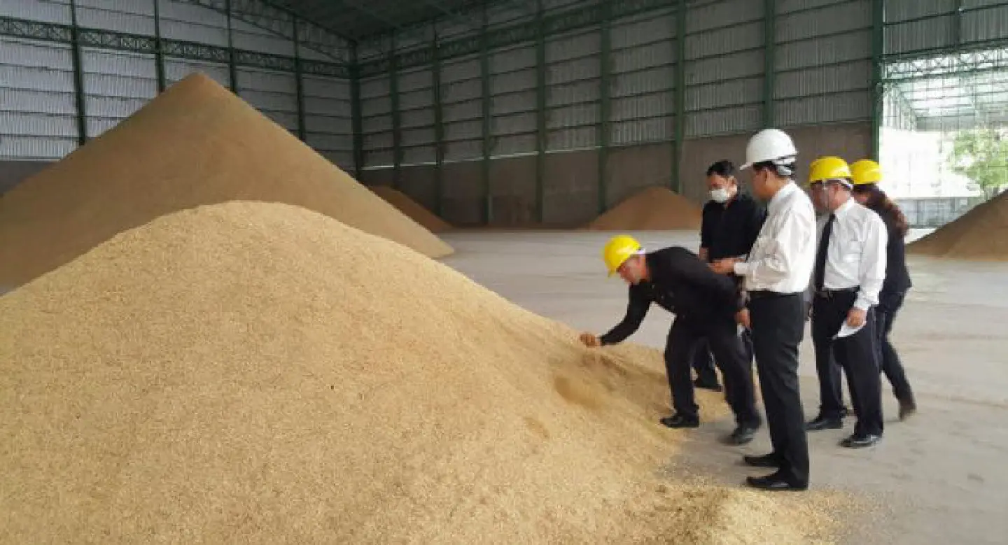 Prayut faces acid test over rice policy Prayut faces acid test over rice policy
