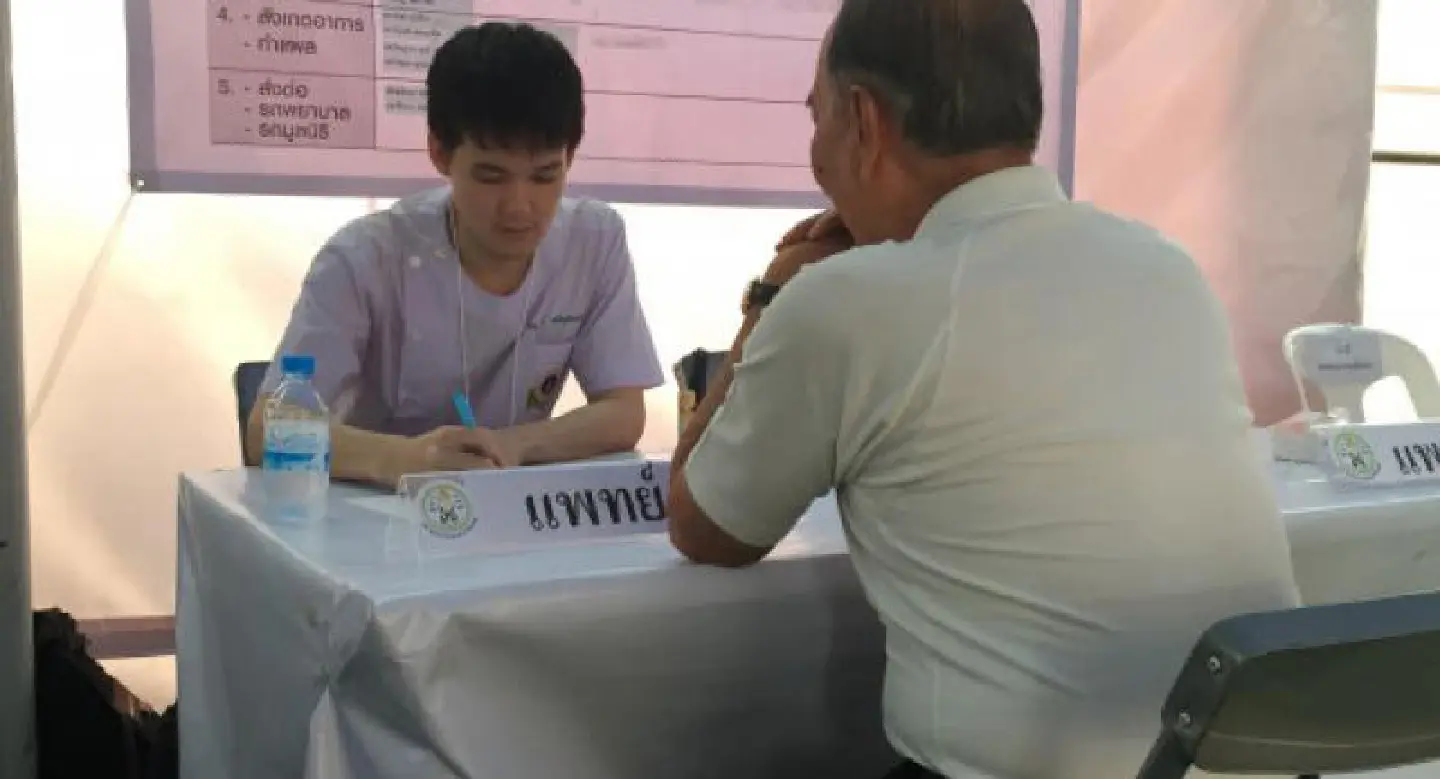 Medical staff volunteer to honour King Medical staff volunteer to honour King
