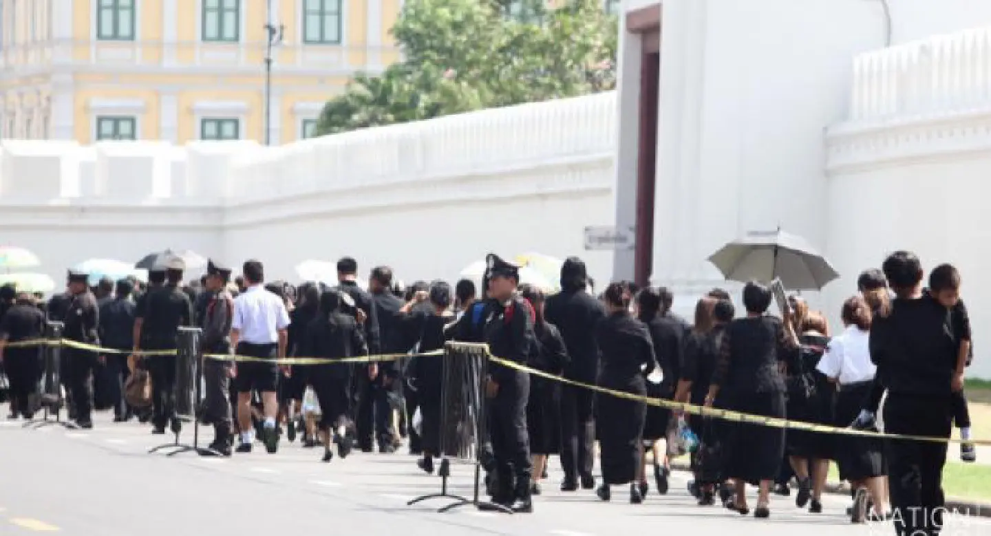 1,400 policemen deployed to accommodate the crowd at Sanam Luang 1,400 policemen deployed to accommodate the crowd at Sanam Luang