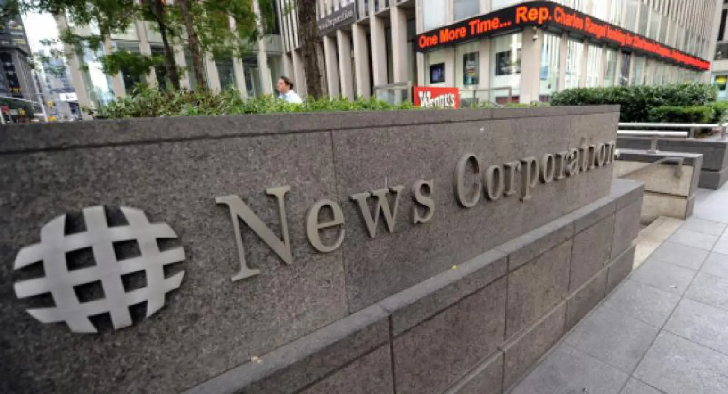 Newspaper woes drag News Corp to loss Newspaper woes drag News Corp to loss