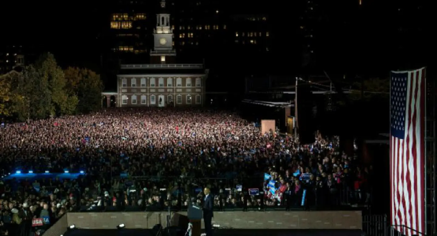 About 40,000 people at Clinton-Obama rally: campaign About 40,000 people at Clinton-Obama rally: campaign