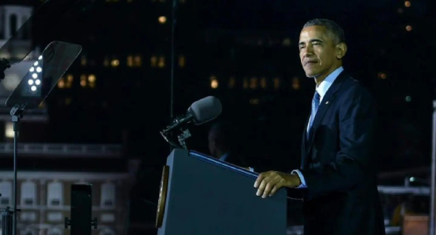 Obama looks to history in campaign finale Obama looks to history in campaign finale