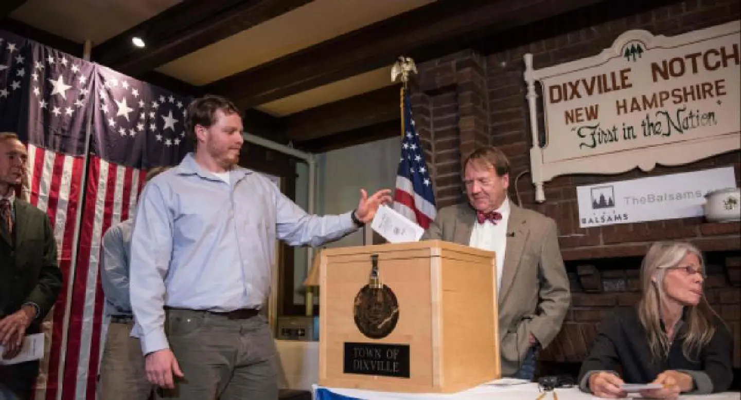 New Hampshire hamlet gets US Election Day rolling New Hampshire hamlet gets US Election Day rolling