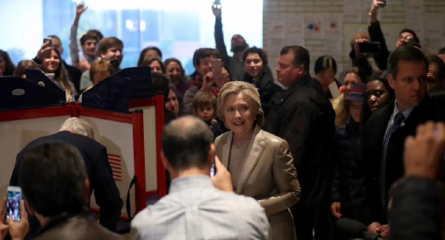 Hillary Clinton casts her vote in US election Hillary Clinton casts her vote in US election