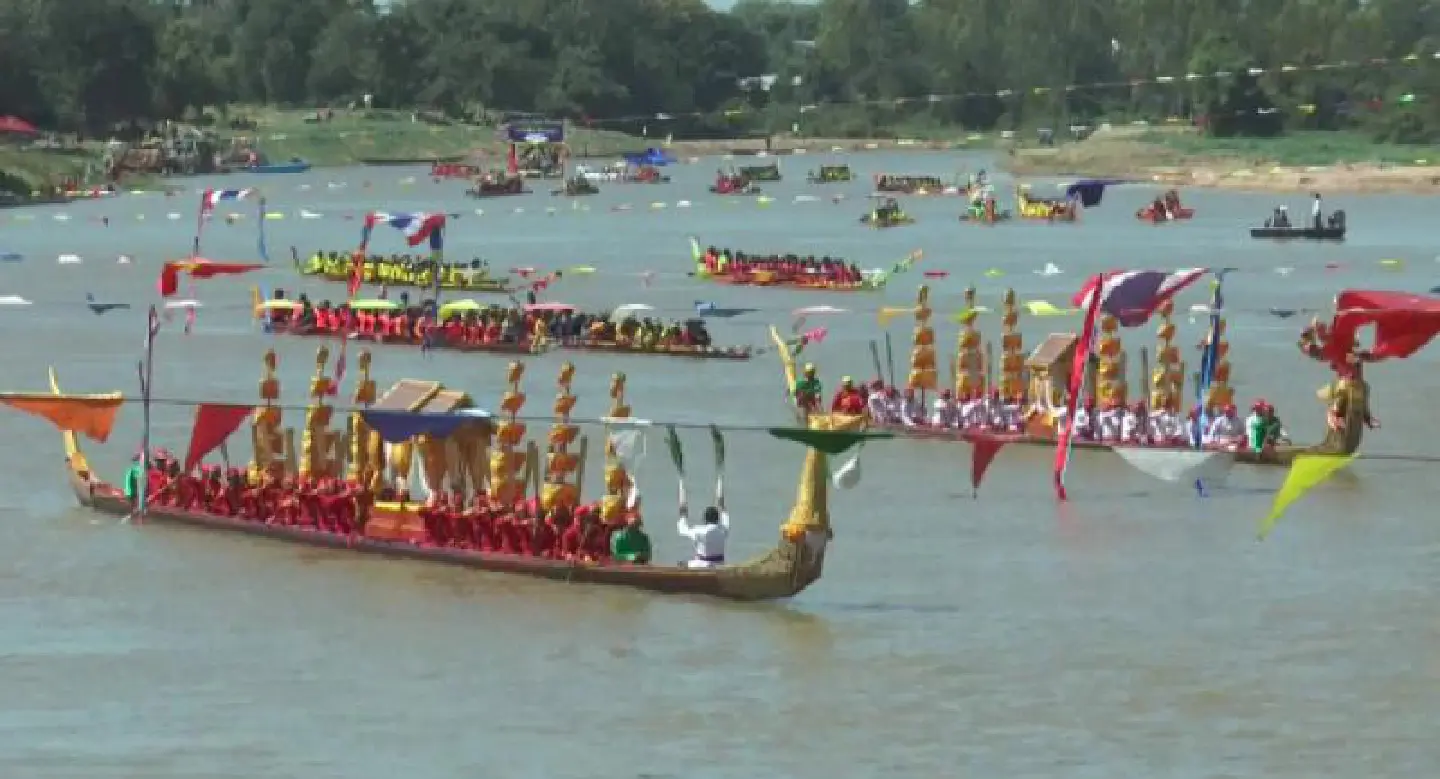 Historic boat, elephant procession planned in Buri Ram tribute to King Historic boat, elephant procession planned in Buri Ram tribute to King