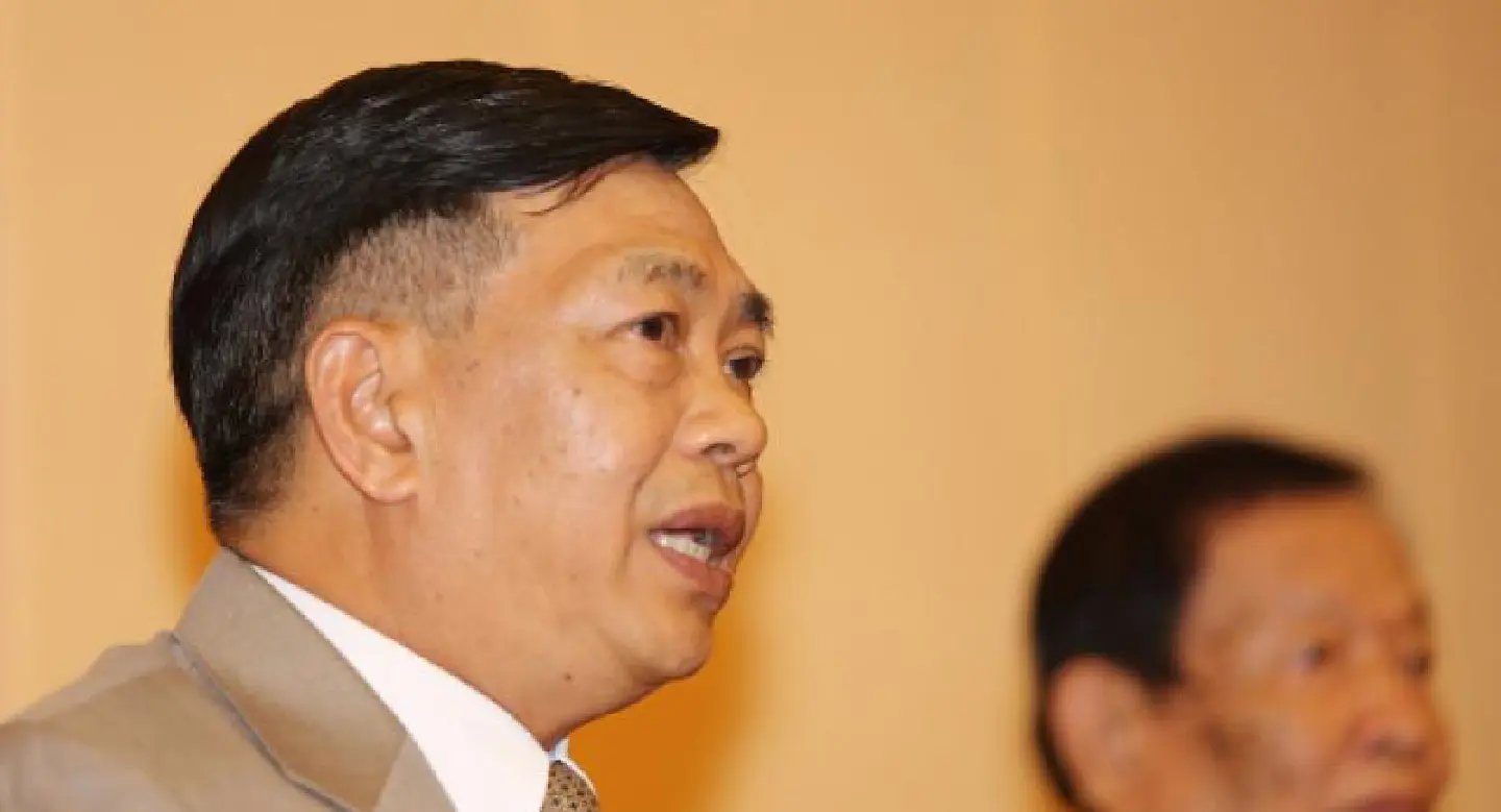 Alongkorn condemns politicians’ rice sales as ‘media stunts’ Alongkorn condemns politicians’ rice sales as ‘media stunts’