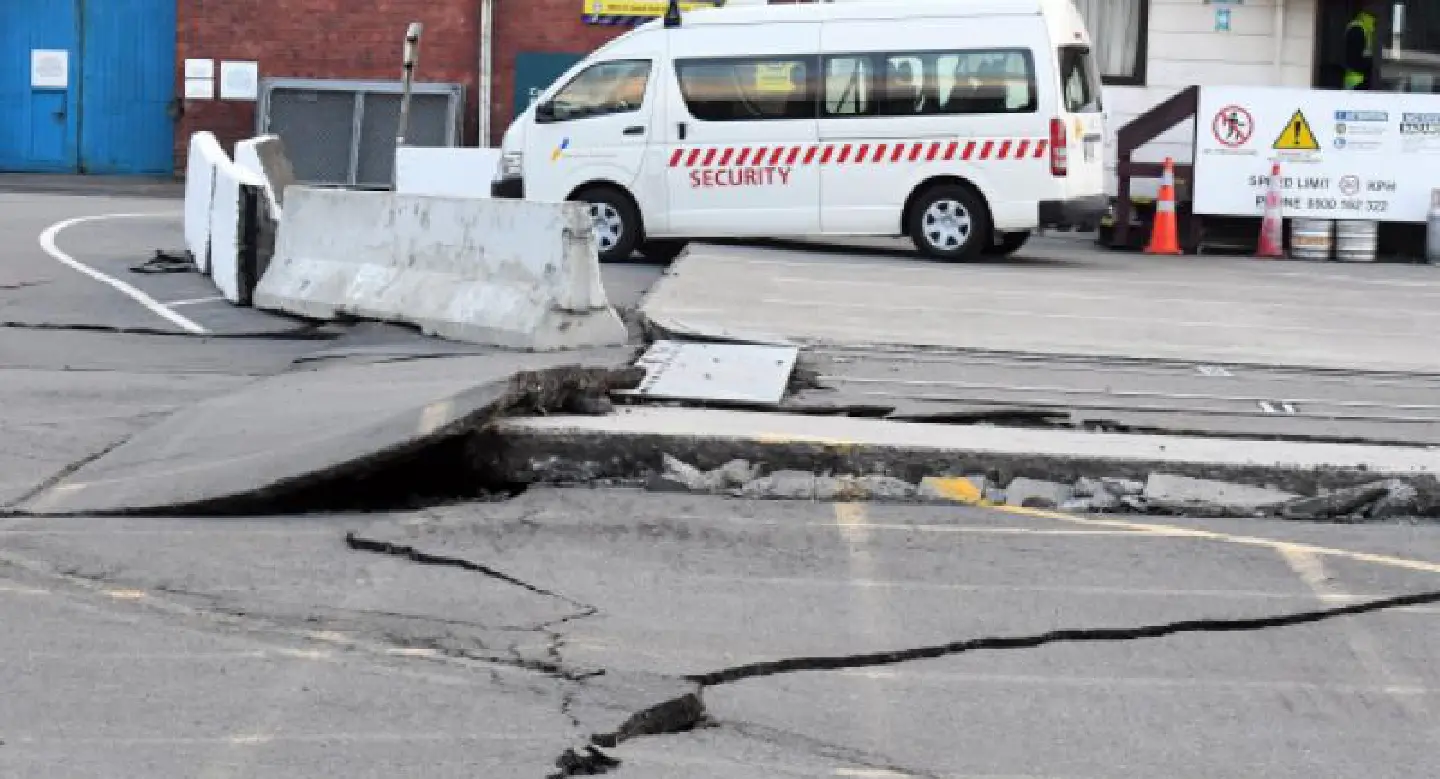 6.3 aftershock strikes New Zealand, PM tells of devastation 6.3 aftershock strikes New Zealand, PM tells of devastation