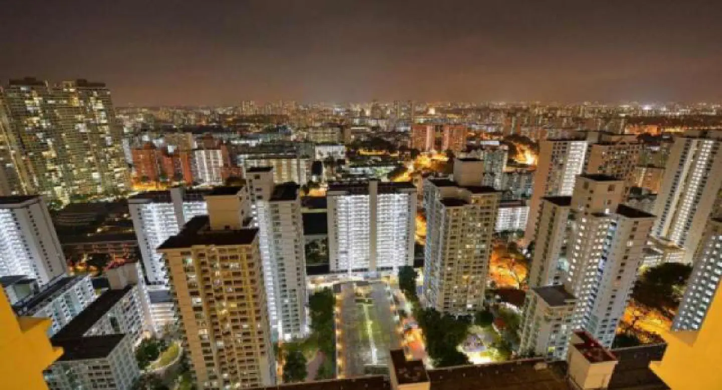Singaporeans are now using less electricity and water Singaporeans are now using less electricity and water