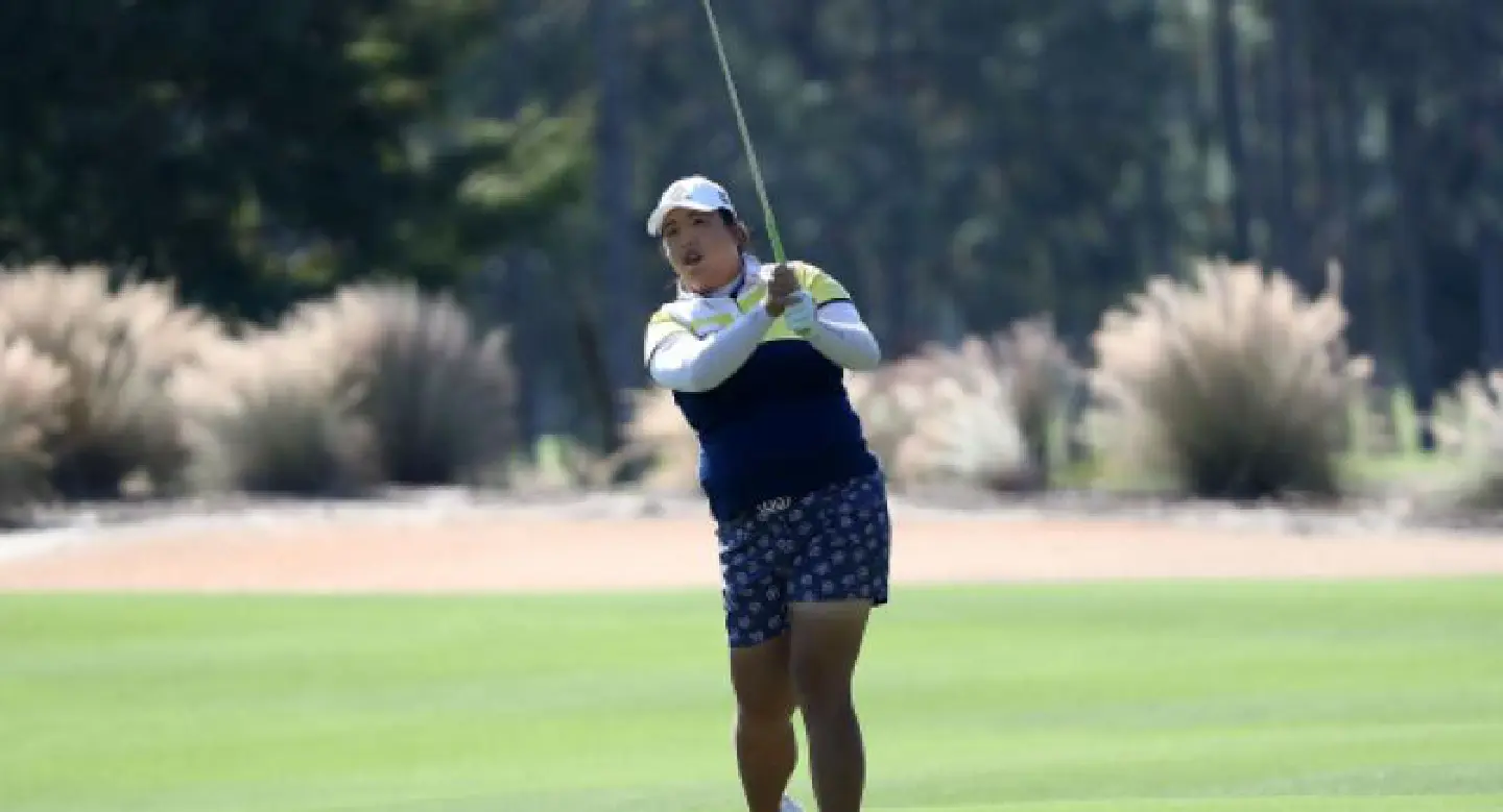 Feng one shot clear at LPGA Tour Championship, Ariya Trails 6 Behind Feng one shot clear at LPGA Tour Championship, Ariya Trails 6 Behind