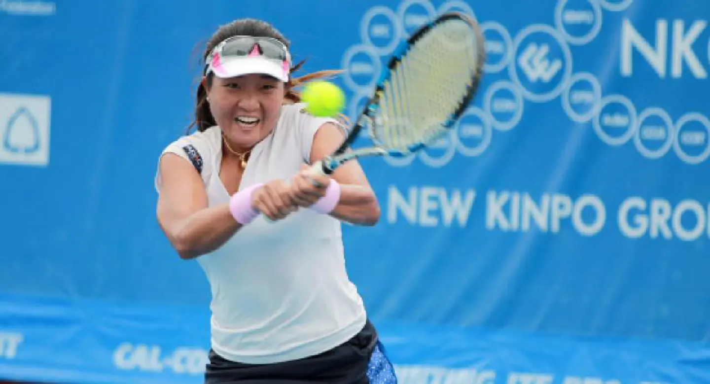 Varunya Toughs it Out for Upset Win. Varunya Toughs it Out for Upset Win.