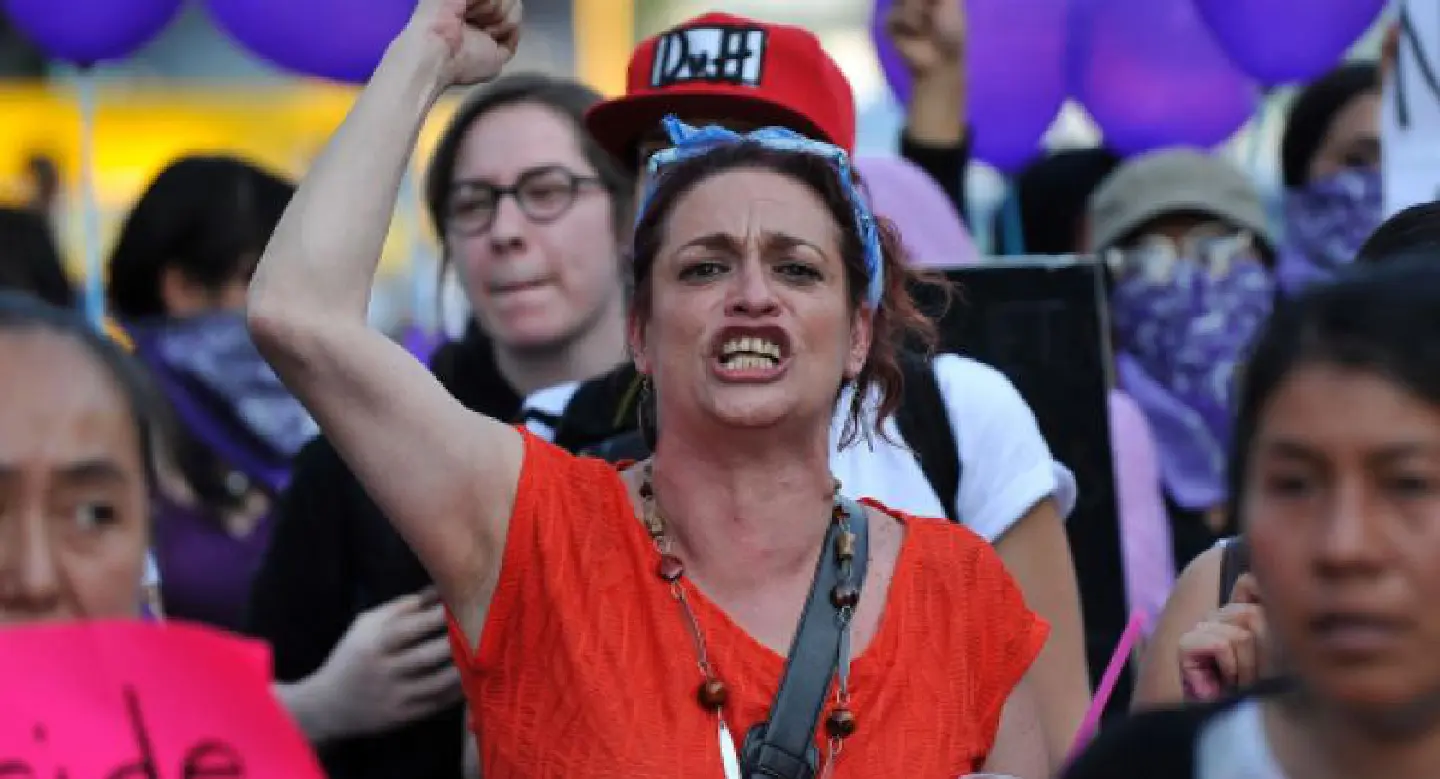 Latin Americans march to condemn violence against women. Latin Americans march to condemn violence against women.