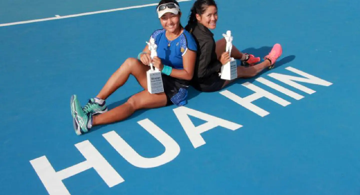 Varunya Wongteanchai and Nudnida Luangnam Run Supreme in Hua Hin. Varunya Wongteanchai and Nudnida Luangnam Run Supreme in Hua Hin.