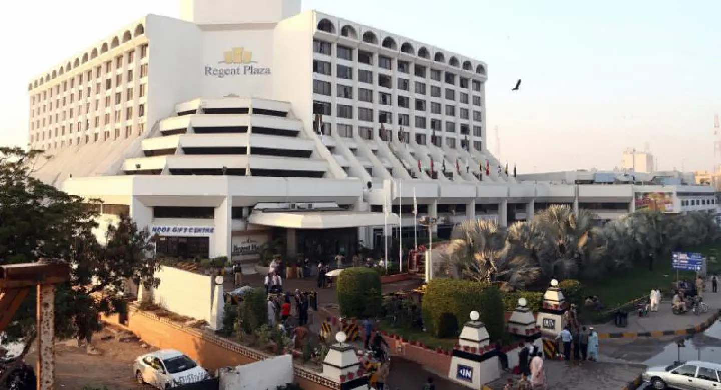 11 dead, 75 injured in Pakistan hotel fire 11 dead, 75 injured in Pakistan hotel fire