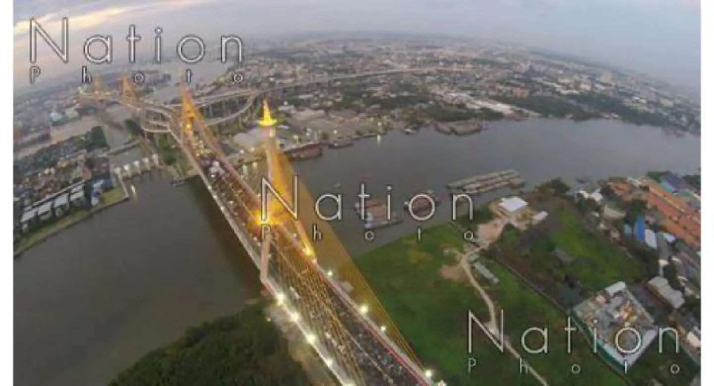 Thais flock to events in memory of late King Thais flock to events in memory of late King