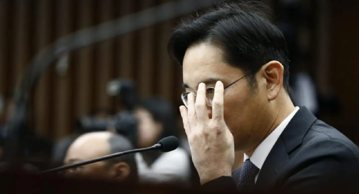 S. Korean industry titans grilled in scandal probe S. Korean industry titans grilled in scandal probe