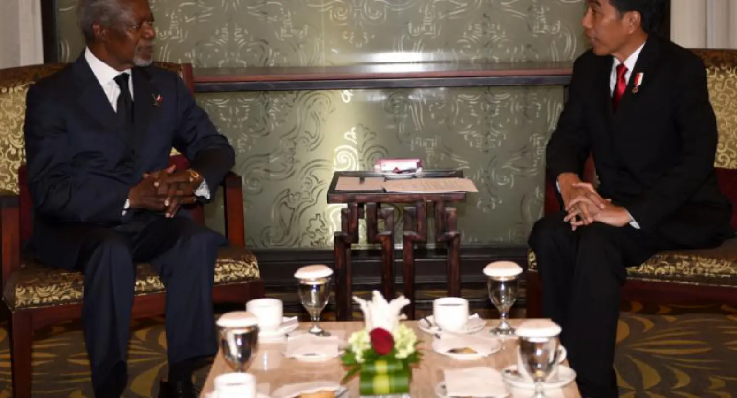 Jokowi meets Kofi Annan to discuss Myanmar Jokowi meets Kofi Annan to discuss Myanmar