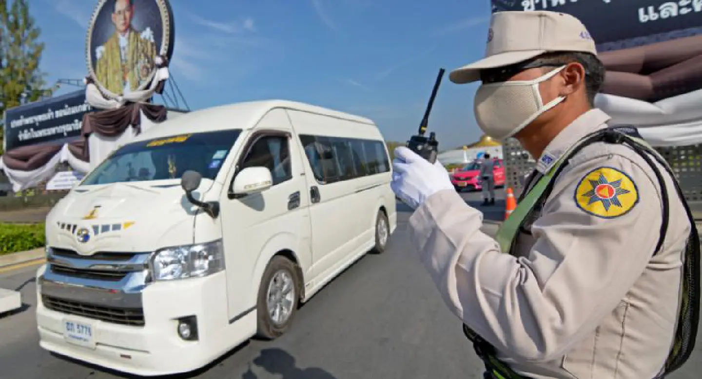 Criminal complaints filed against Wat Dhammakaya spokesman, loyalists Criminal complaints filed against Wat Dhammakaya spokesman, loyalists