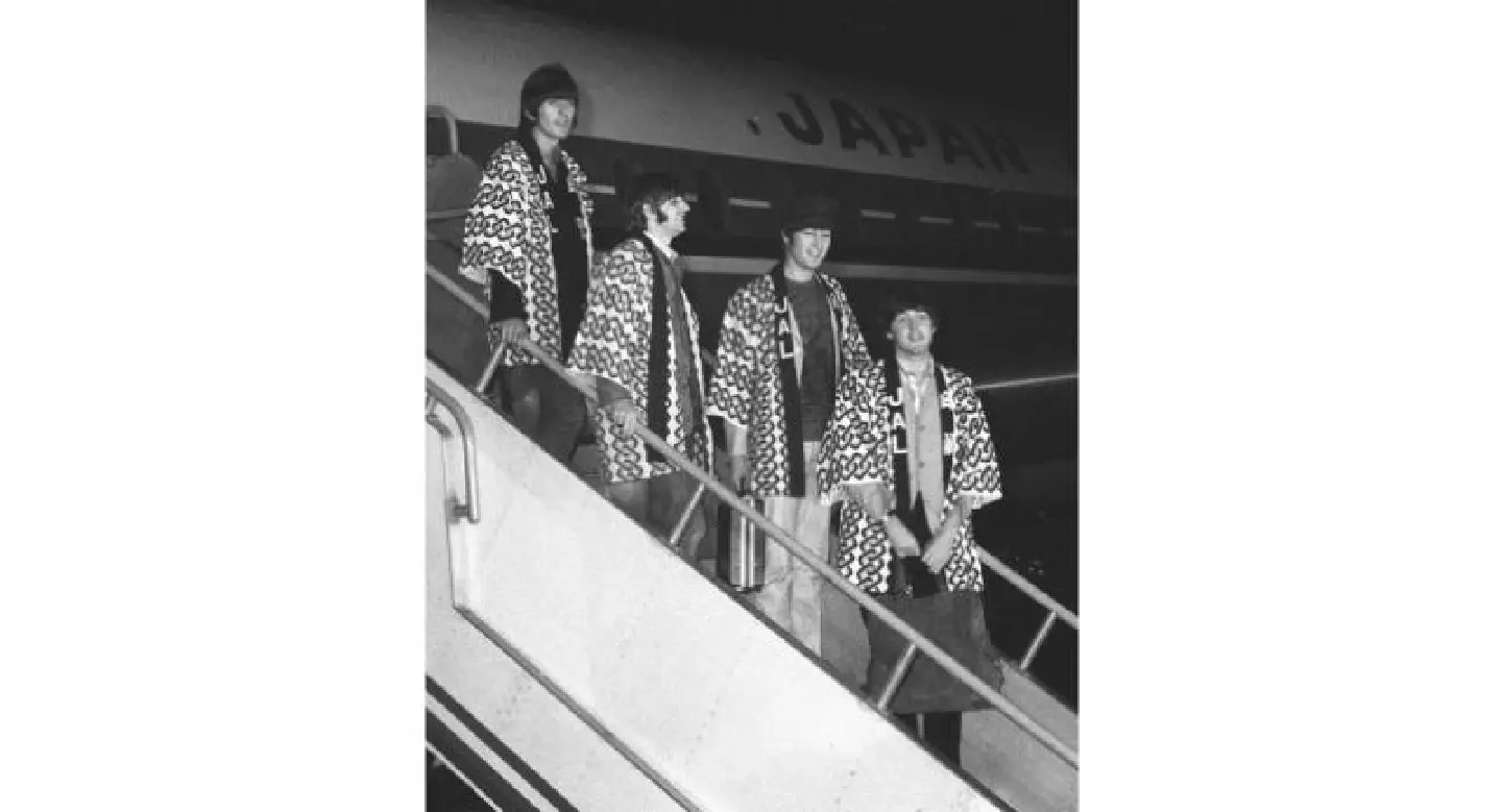 JAL flyers offered replicas of happi jackets to commemorate Beatles' visit JAL flyers offered replicas of happi jackets to commemorate Beatles' visit